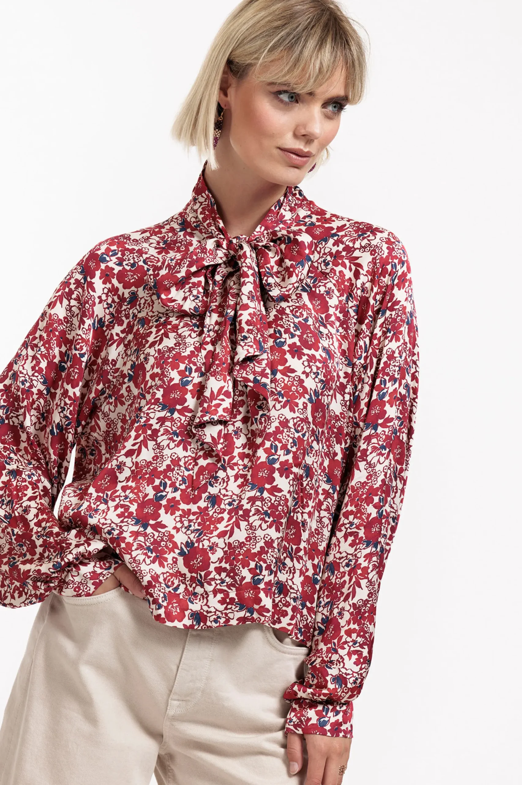 Studio Anneloes Frances flower satin blouse -