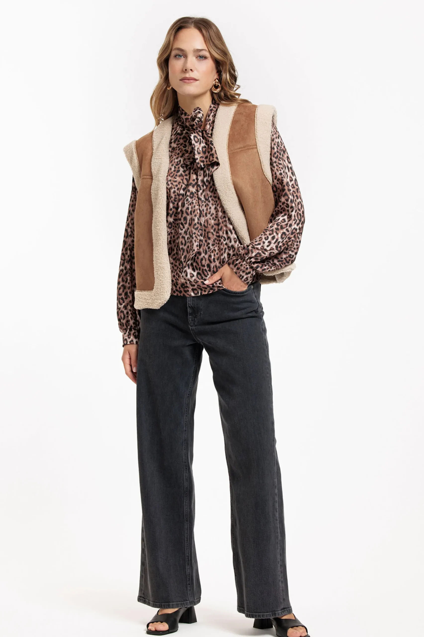 Studio Anneloes Frances satin animal blouse -