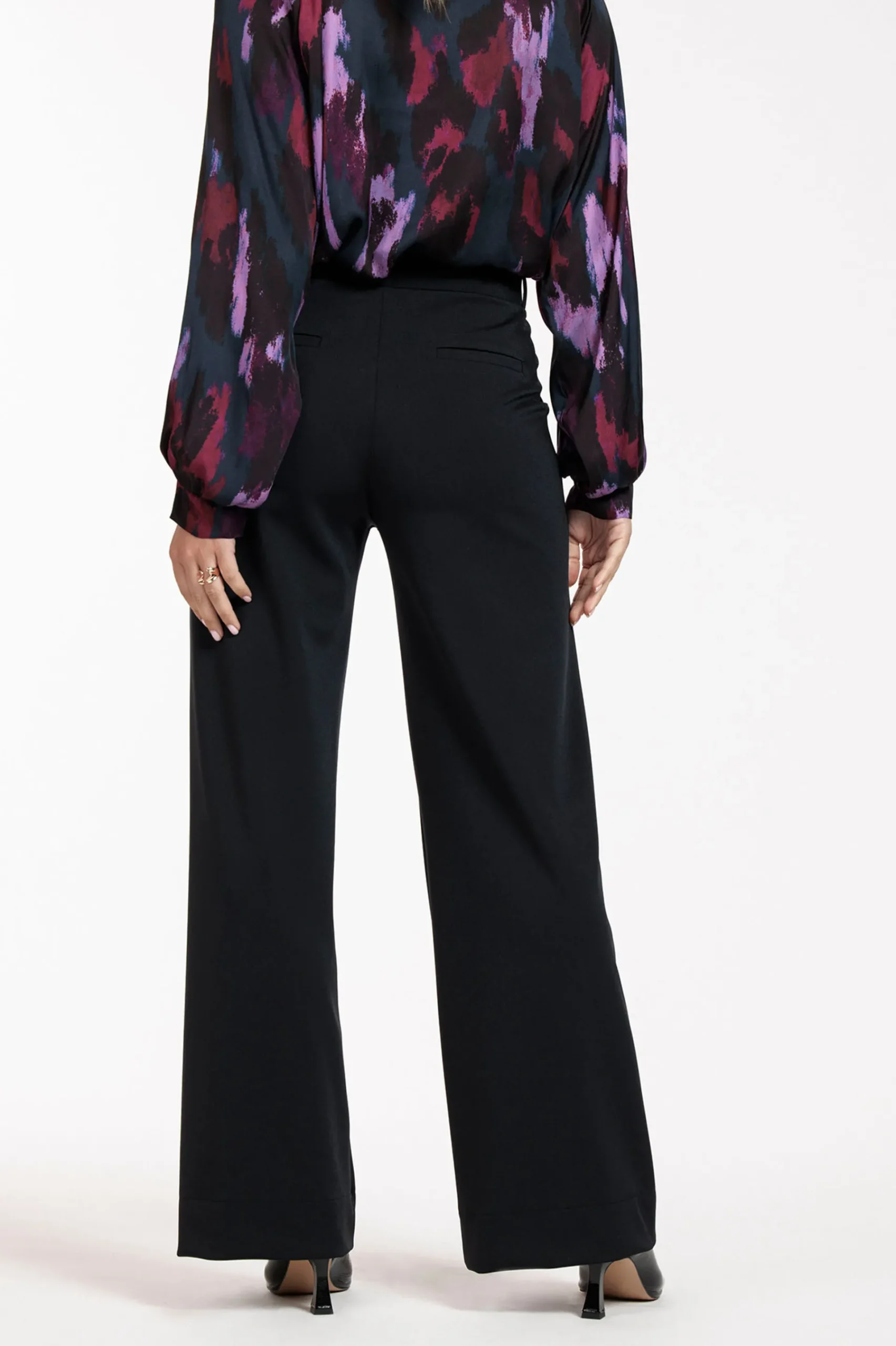 Studio Anneloes Lexie shiny bonded trousers -