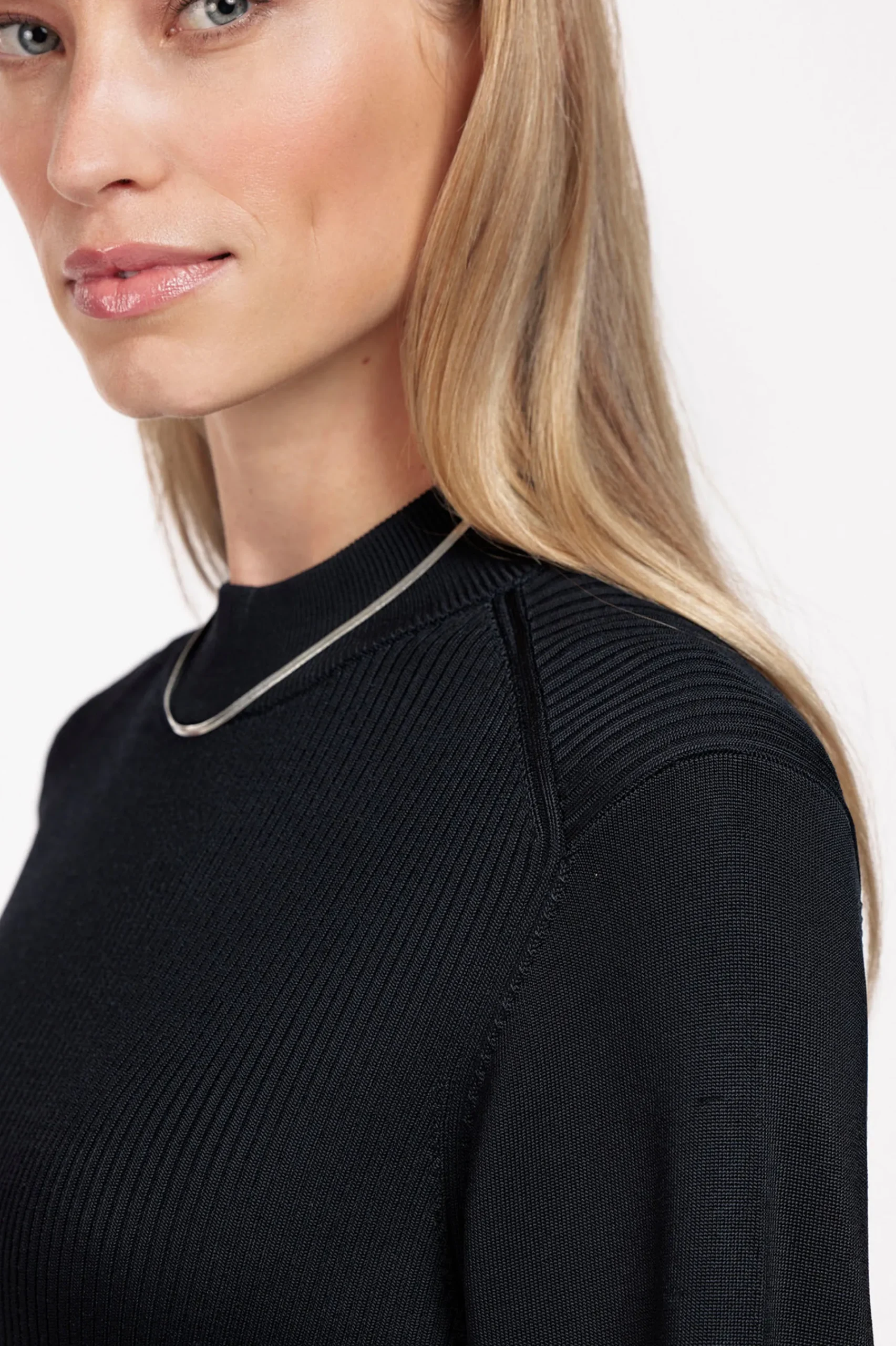Studio Anneloes Nadia shiny pullover -