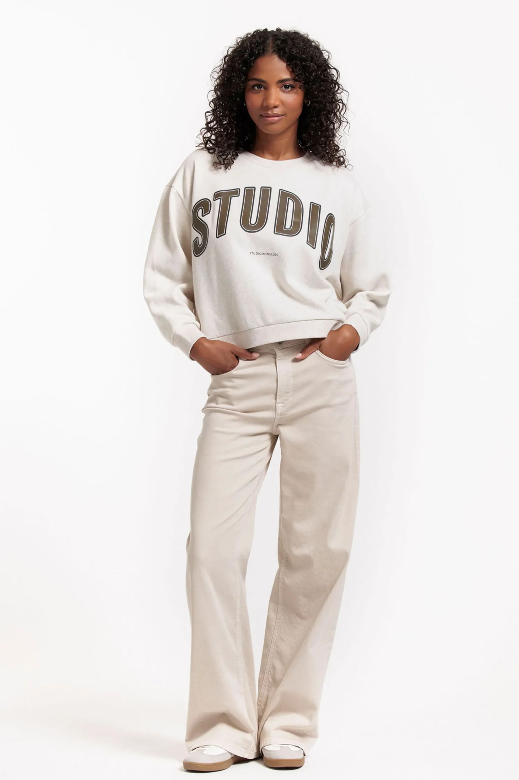 Studio Anneloes Puck logo sweater -
